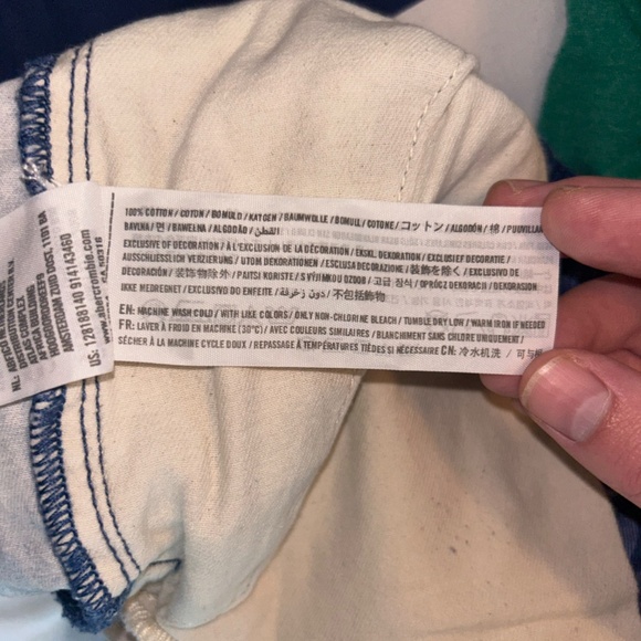 Men's Abercombie & Fitch blue tropical floral drawstring 3 pocket shorts - Picture 8 of 8